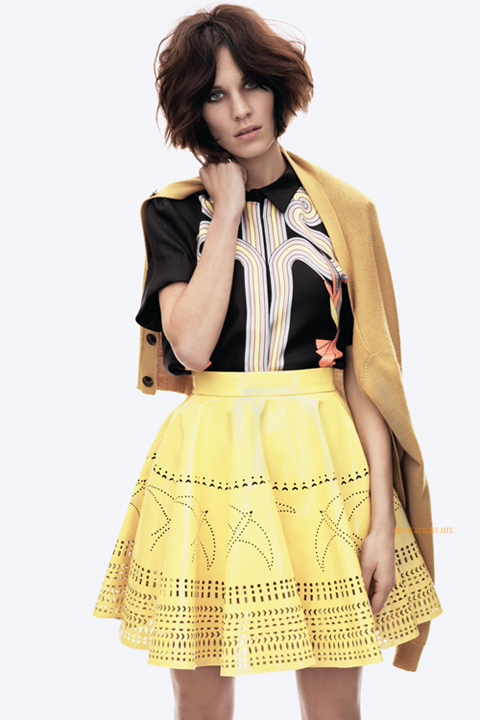 Alexa Chung, Holly Fulton blouse,yellow skirt, Vogue June 2011